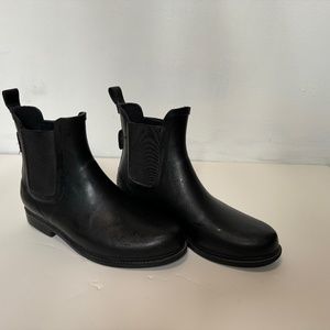 Old Navy Chelsea Rain Boots